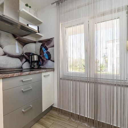 Apartments Maksim And Timon คิร์ก ภายนอก รูปภาพ