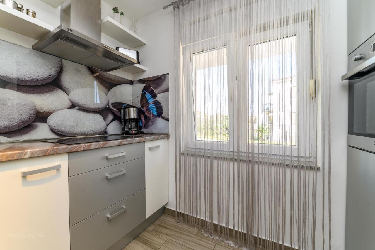 Apartments Maksim And Timon คิร์ก ภายนอก รูปภาพ
